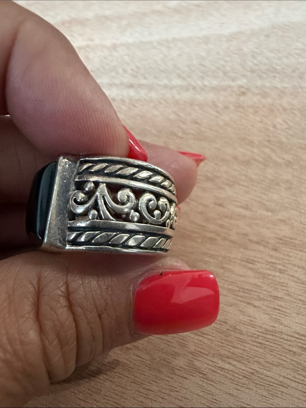 Silpada Sterling Silver Black Onyx womens Statement Ring size 6 - Picture 2 of 4